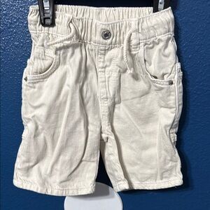 Zara Cream Casual Shorts with Elastic Waistband
